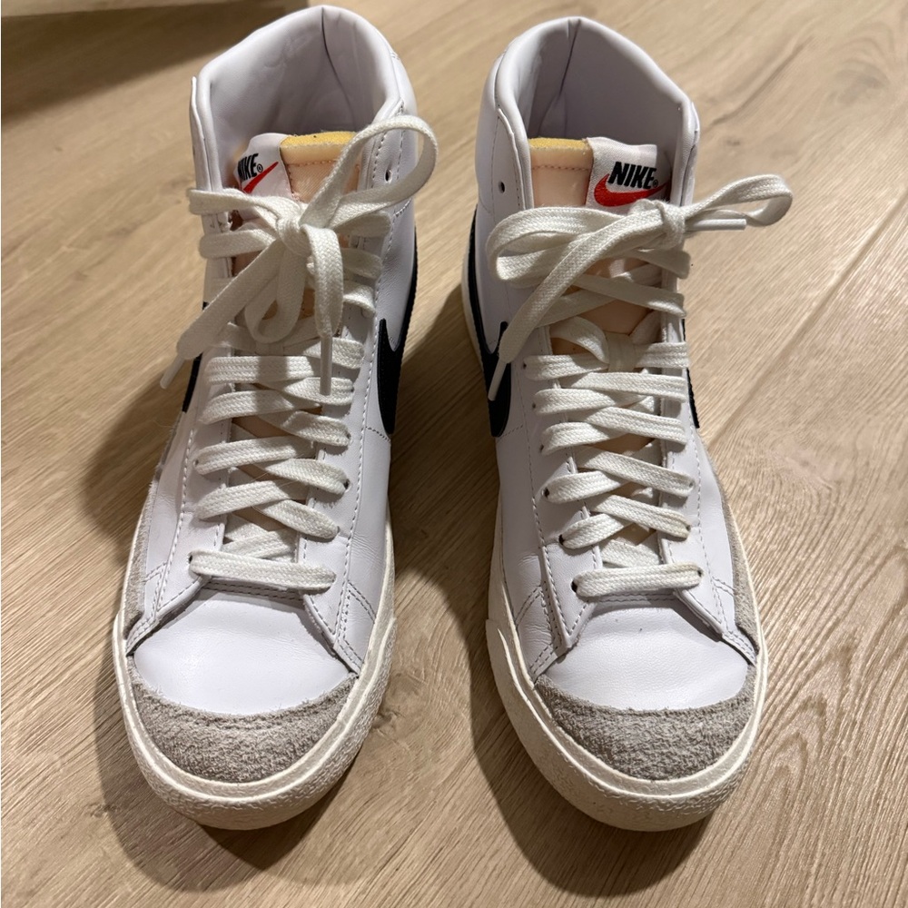 Nike Blazer 77s